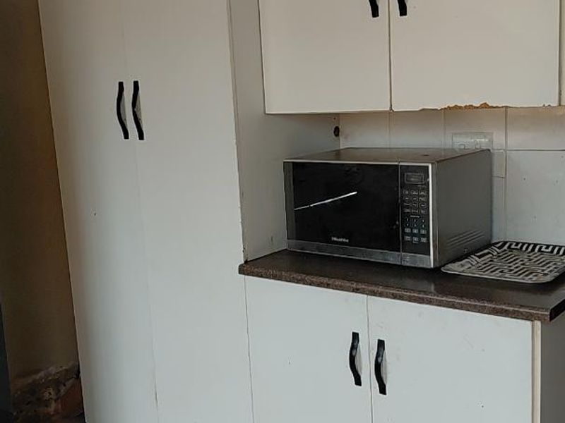 Your Dream Home Awaits Near Palm Springs & Eyethu Mall! - Photo 6