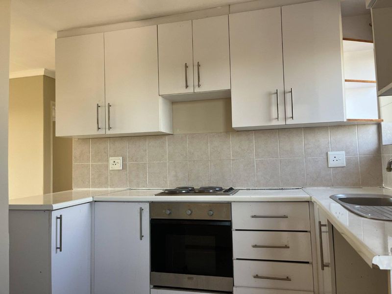 Two bedroom Apartment - Photo 5