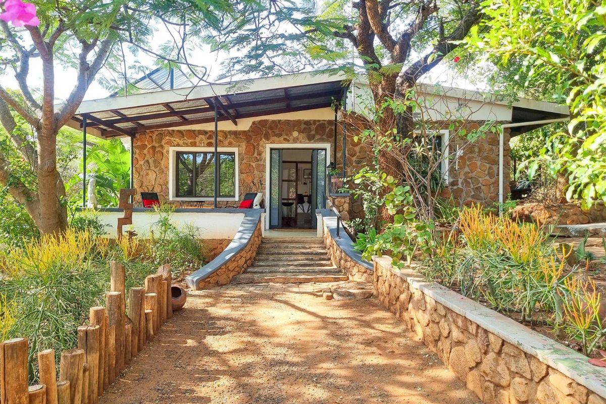 Rare 2.18ha home in the Heart of Kampersrus - Photo 2