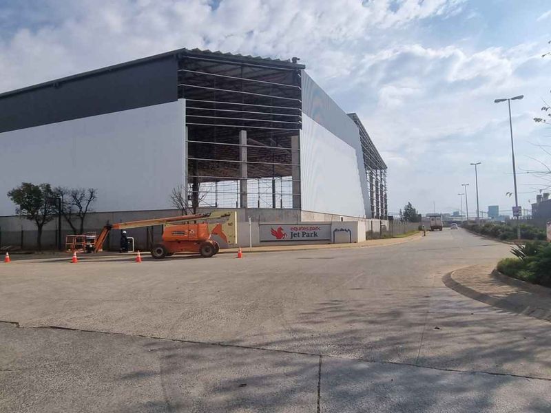 Section S5 | Premium Logistics Facility To Let in Jet Park – 10,288m2 - Photo 7