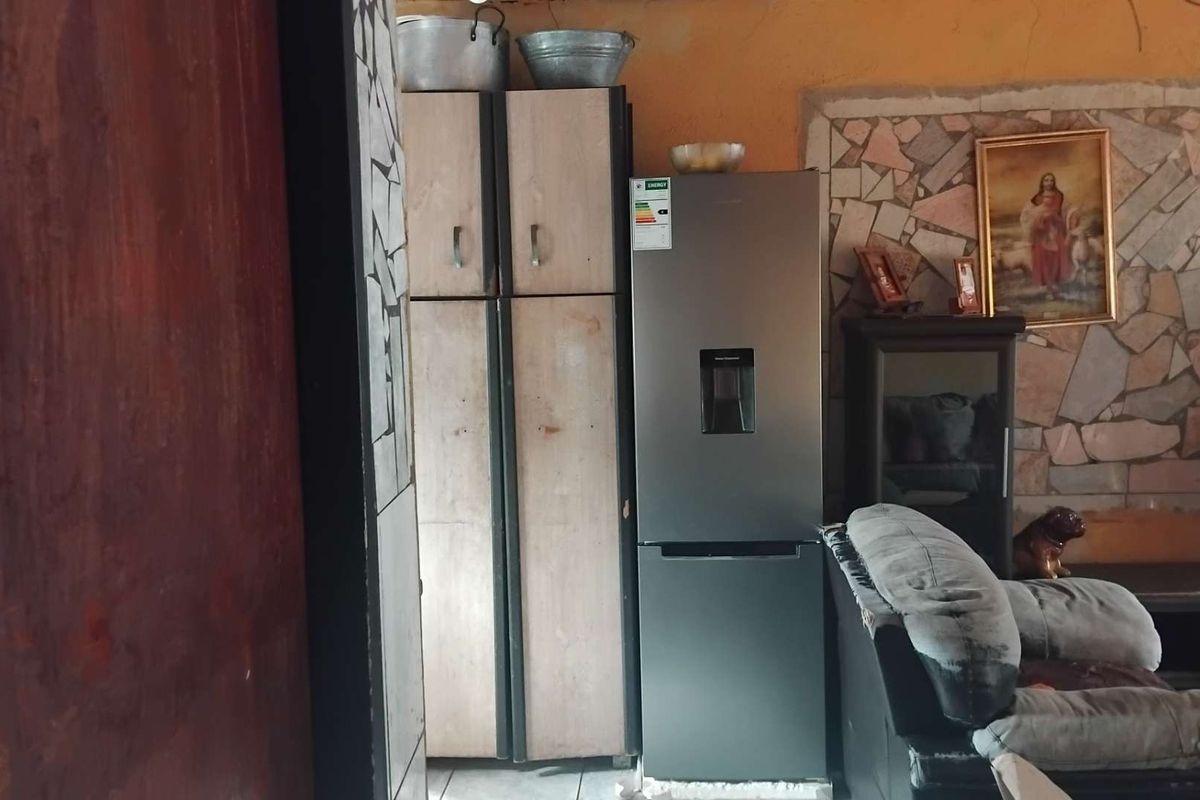 2 Bedroom House For Sale in Soshanguve South Ext 13 - Photo 3