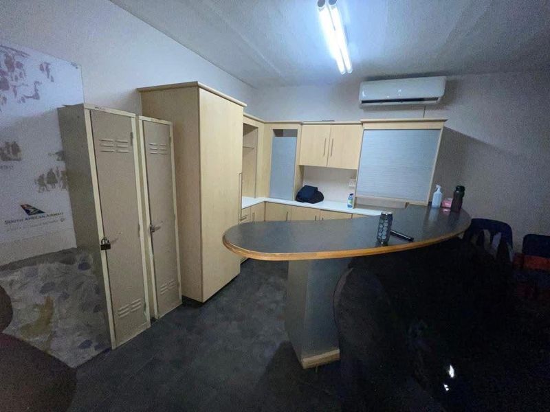 Business property for sale - Photo 3