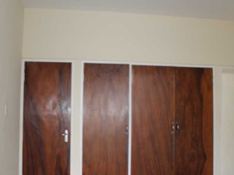 Spacious Bachelor Apartment To Let | Kronendal, 40 Troye Street - Sunnyside, Pretoria - Photo 7