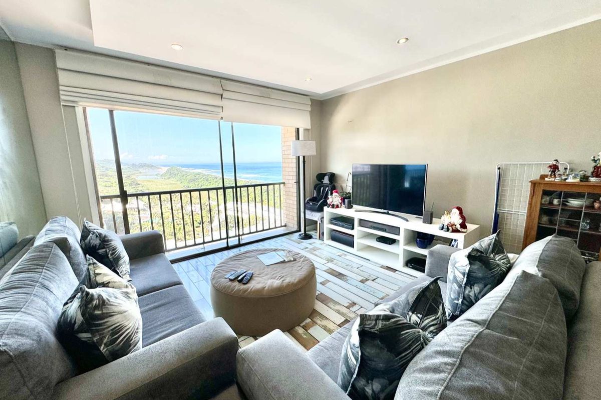 Exquisite Umhlanga Beachfront Apartment with Amazing Sea & Lagoon Views!! - Photo 3