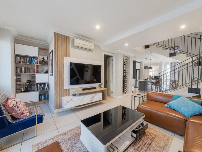 Property #2496355, Townhouse Rental Monthly in Bryanston