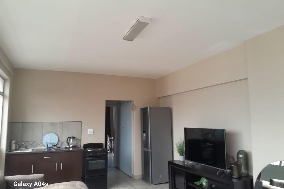 1 Bedroom units (spacious) - Photo 5