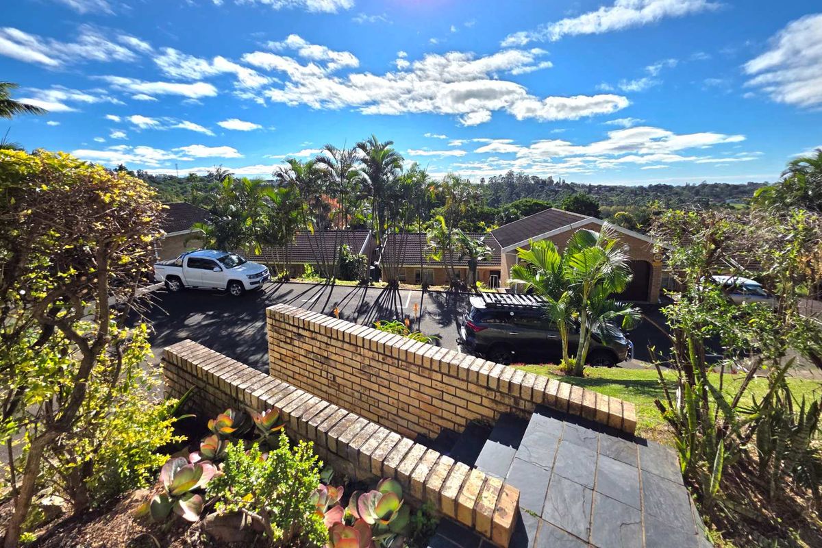 Spacious 3-Bedroom Family Home for Sale in The Wolds – Pet-Friendly & Secure Living - Photo 4