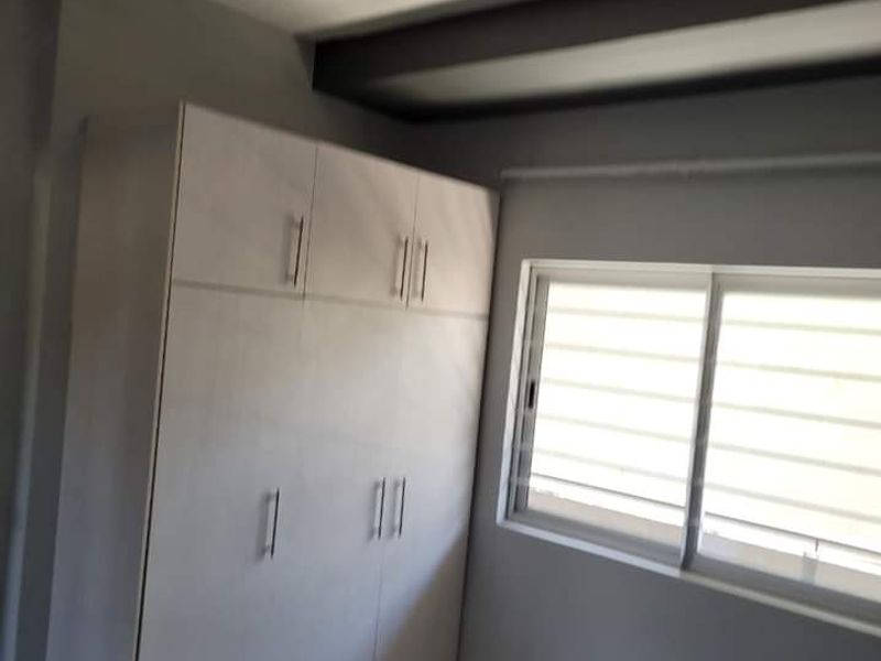 FLAT FOR SALE - Photo 7