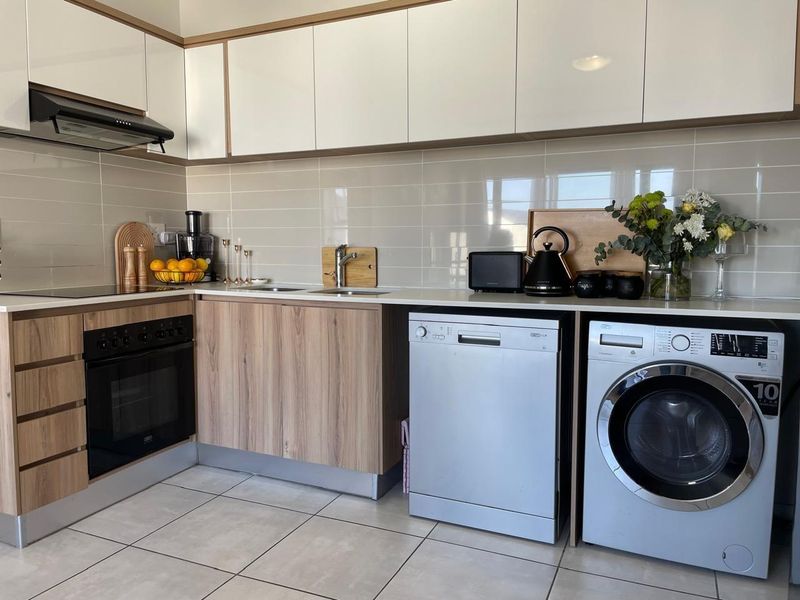 1 Bedroom Apartment For Sale in Richwood - Photo 4