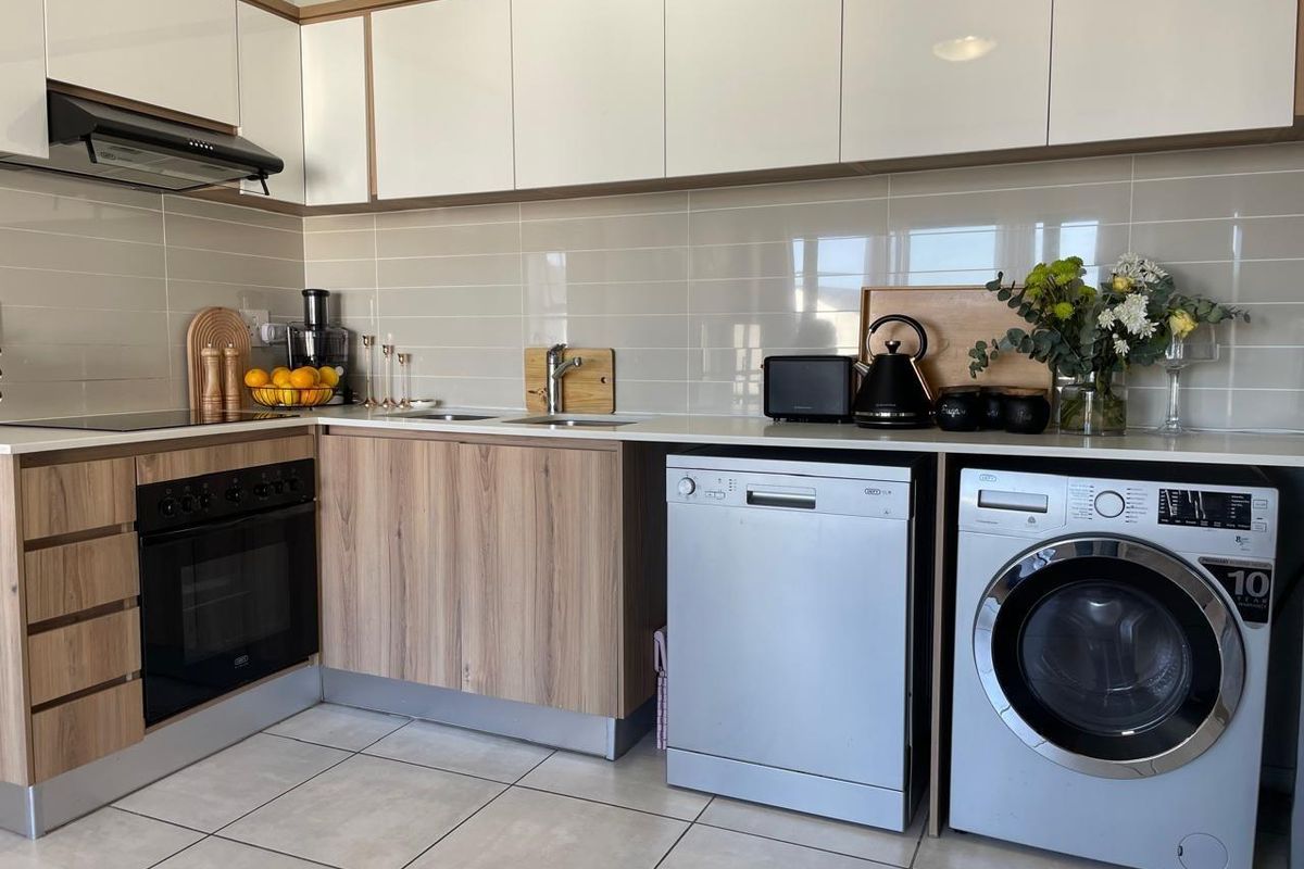 1 Bedroom Apartment For Sale in Richwood - Photo 4