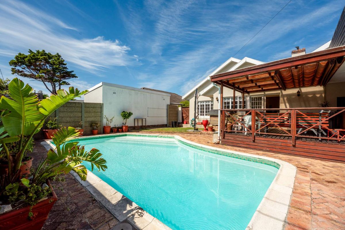 Your Dream Family Home Awaits - Photo 2