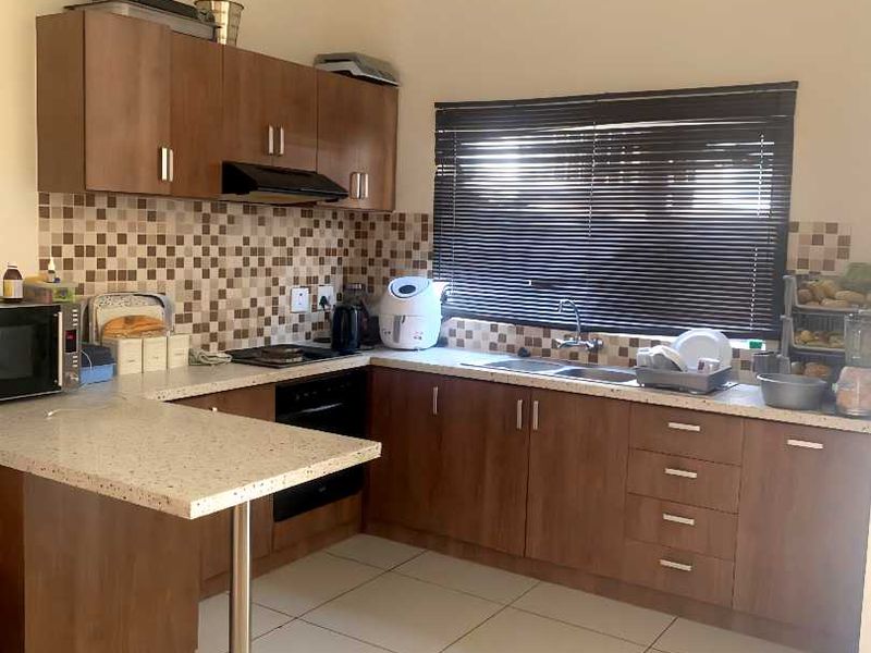 TOWNHOUSE FOR SALE - Photo 9