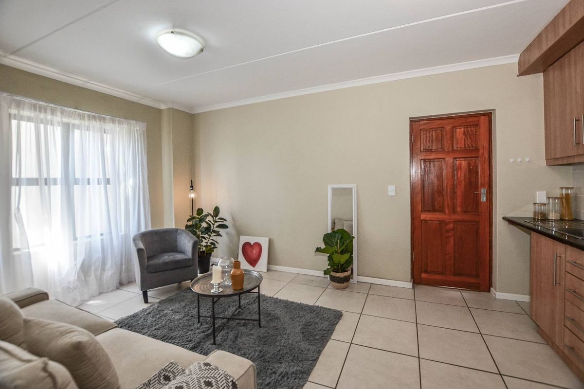 One bedroom Apartment - Photo 5