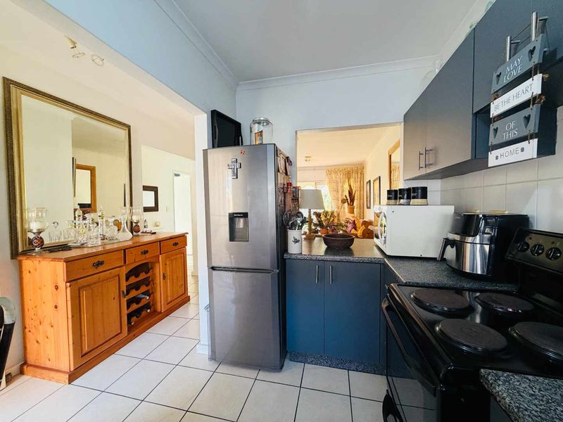 Hendra – Comfortable Retirement Living in a Stepless Garden Simplex - Photo 3