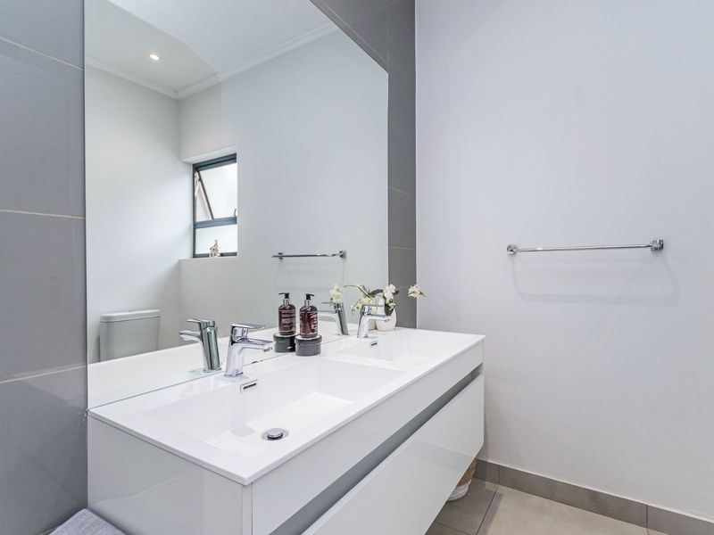 Ideal Family Home In PineHaven - Photo 9