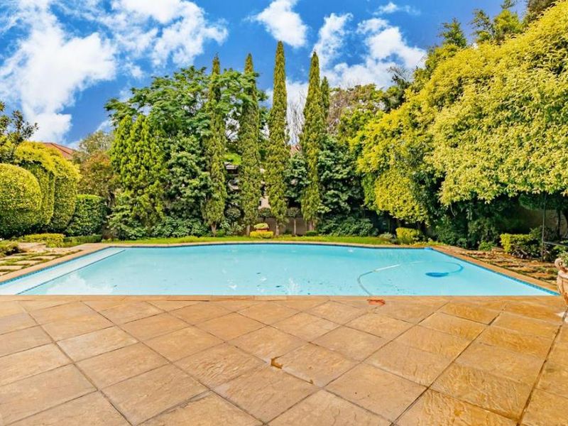 4-Bedroom Luxury Villa | Millionaires’ Row, Sandton - Photo 9