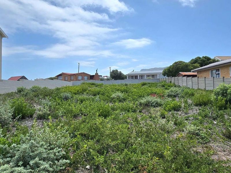 Prime Vacant Land in Franskraal with Sea Views Near Coastline and Amenities - Photo 4