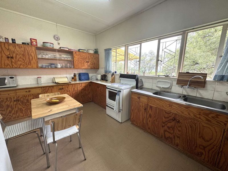 3 BEDROOM HOUSE FOR SALE IN CONSTANTIA PARK - Photo 4