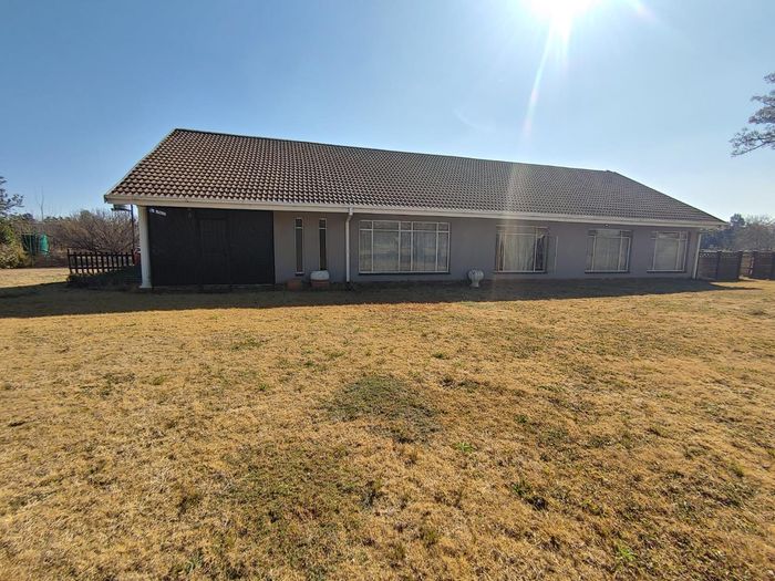Property #2551233, Small Holding For Sale in Buyscelia