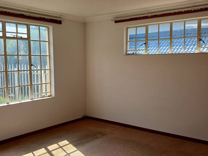 Spacious, Sunny 1 Bed Garden Flat to Let in Paulshof - Photo 7