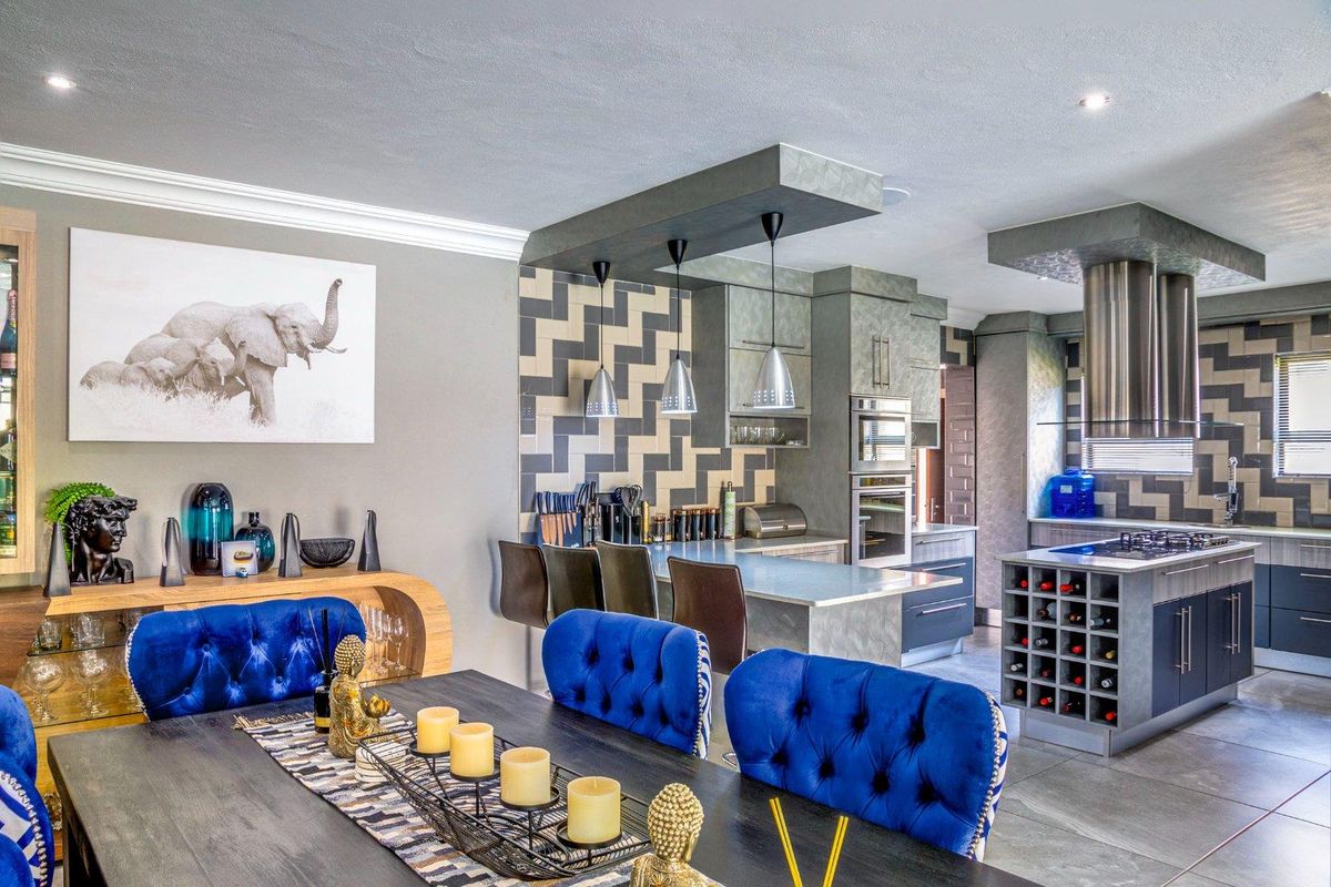 Luxury Living at its finest in Summerfields Estate - Photo 3