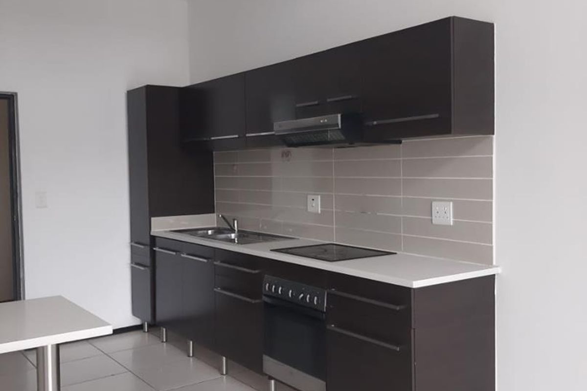 Modern 2-Bedroom, 2-Bathroom Apartment – Greenstone Area - Photo 4