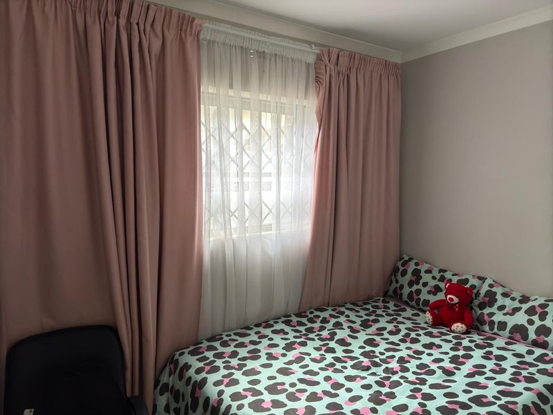 Clayville - R 900 000 Lovely Home ! - Photo 10