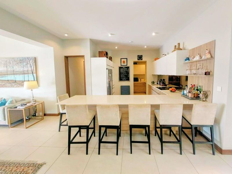 Elevated Island Living with a Front-Row Seat to Coin de Mire - Photo 8