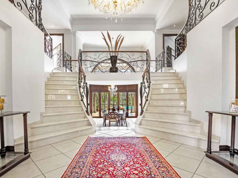 IMPRESSIVE, OPULENT LIFESTYLE ON THE RIVER - Photo 4