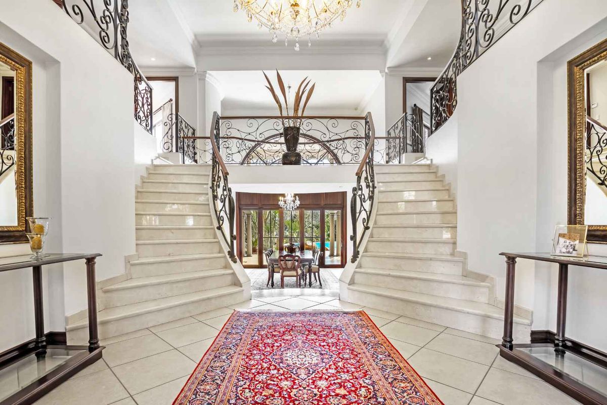 IMPRESSIVE, OPULENT LIFESTYLE ON THE RIVER - Photo 4