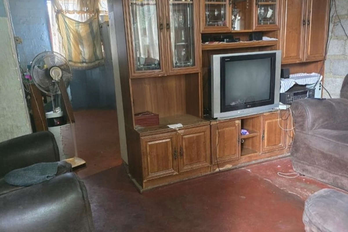 2 Bedroom House In Ivory Park Ext 10 - Photo 2