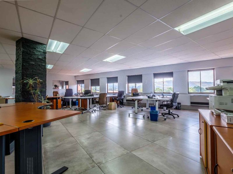 SECTIONAL TITLE! Commercial office space in the heart of Bruma - Photo 9