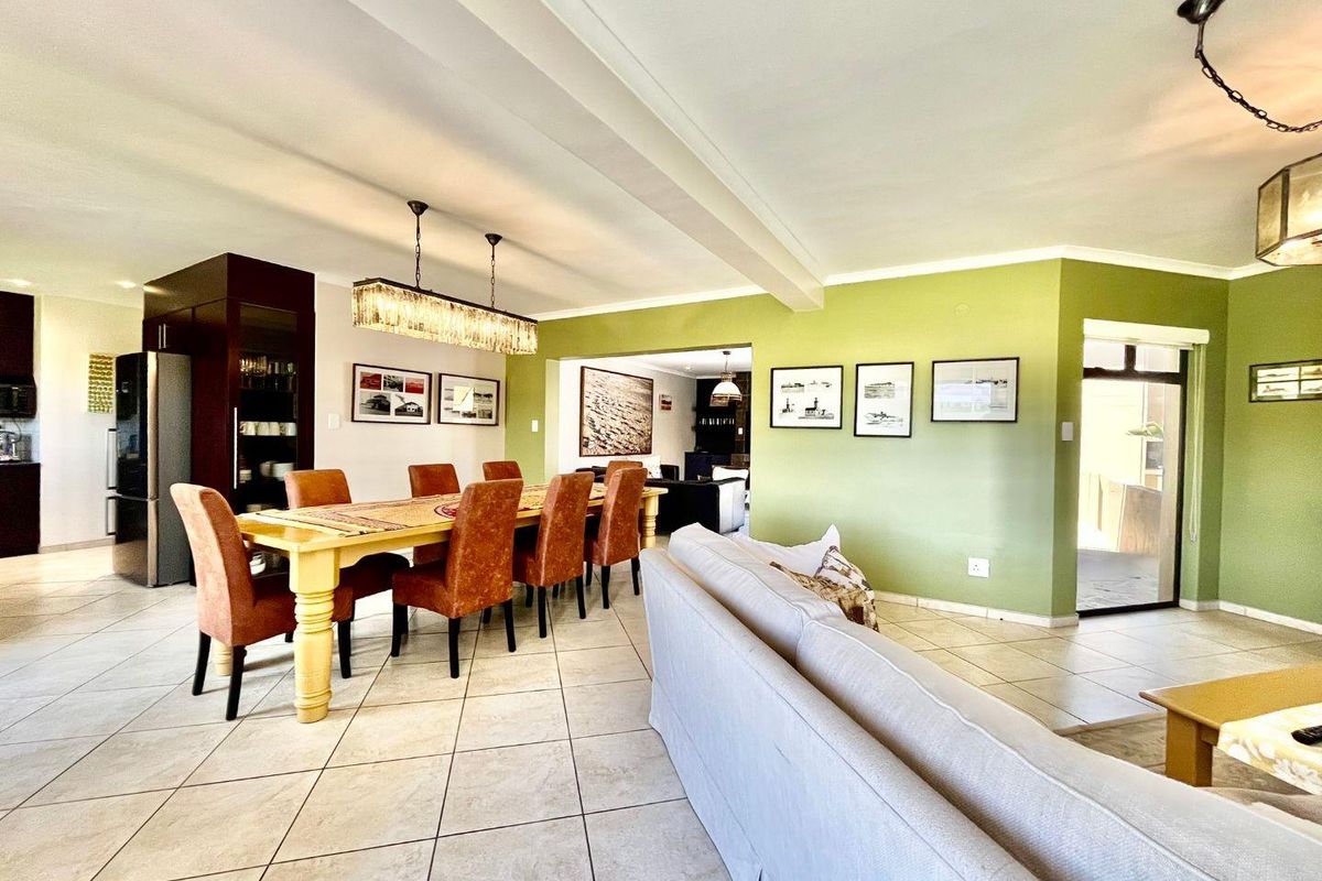 House with Duplex Flat for Sale, Vogelstrand - Photo 4