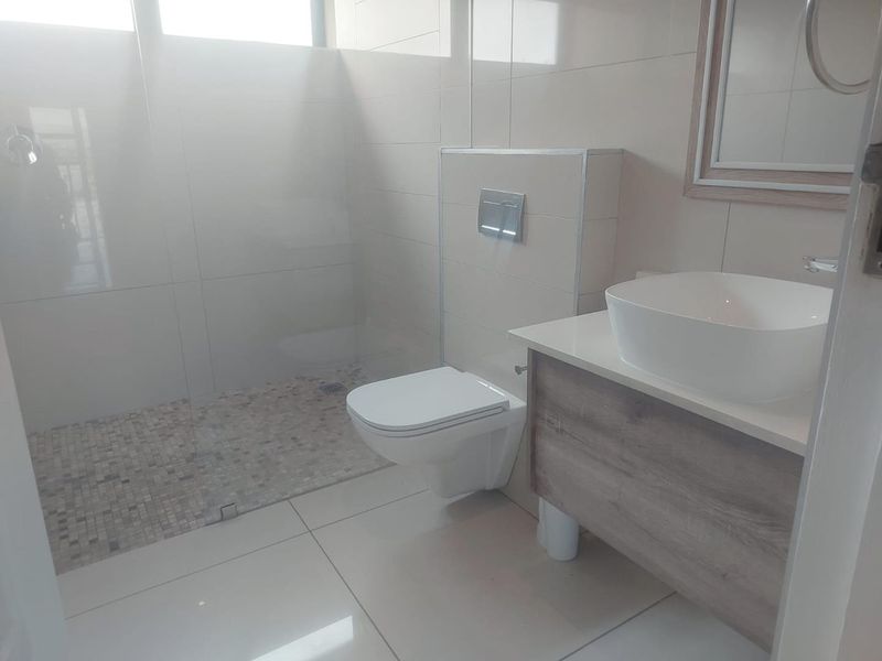 Beautiful Home in Palm Lakes for Rental - Photo 6