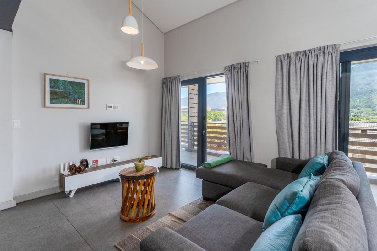 Modern 2-Bedroom Apartment with Mountain Views | The Chesterfield - Photo 3