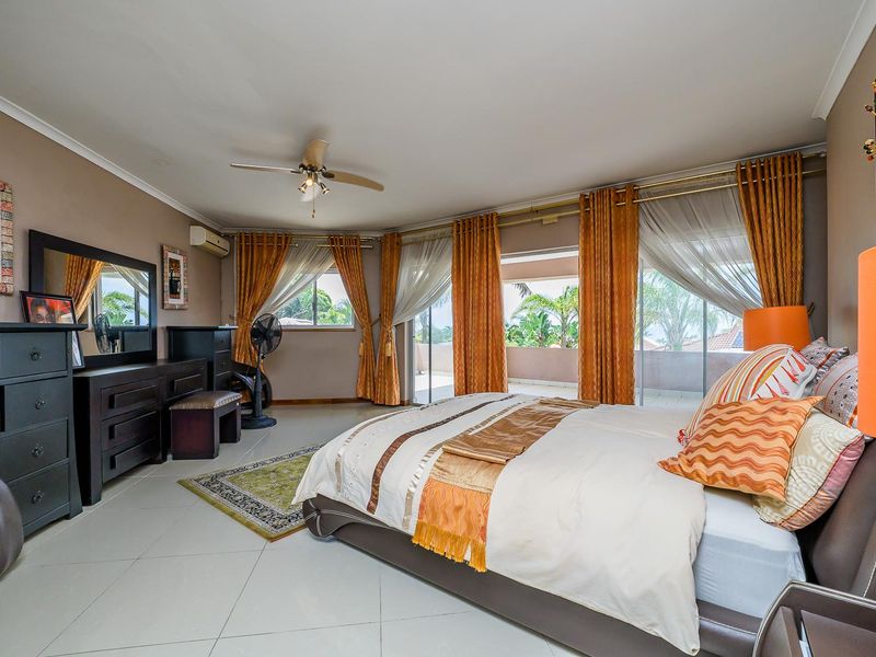 Luxurious 4 Bedroom Coastal Villa with Sea Views! - Photo 7