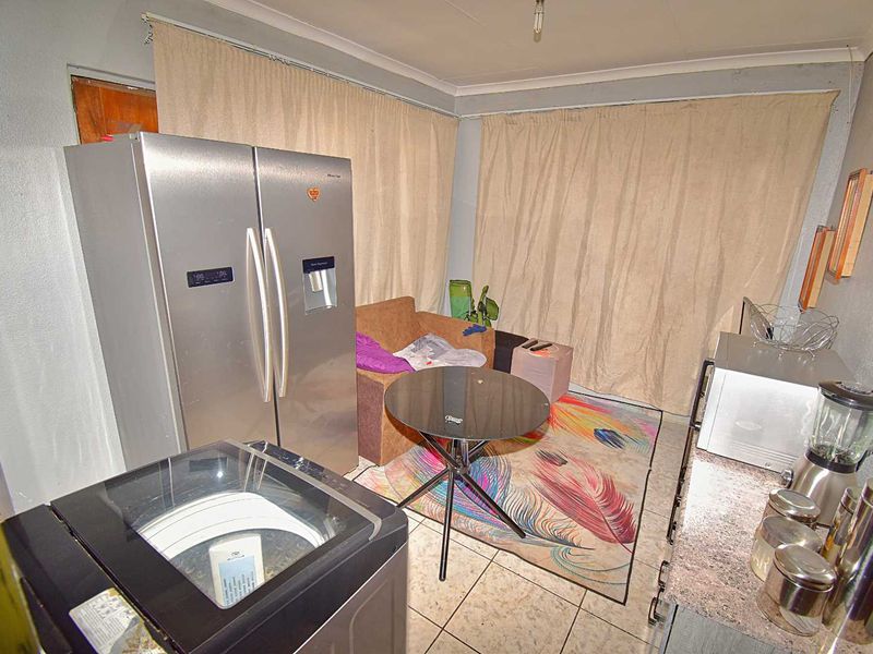 Investment Property - Photo 5