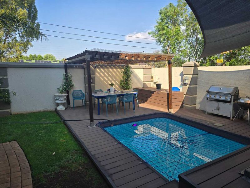 LUXURY 5-BEDROOM HOME FOR RENT - ULTIMATE COMFORT AND STYLE! - Photo 5