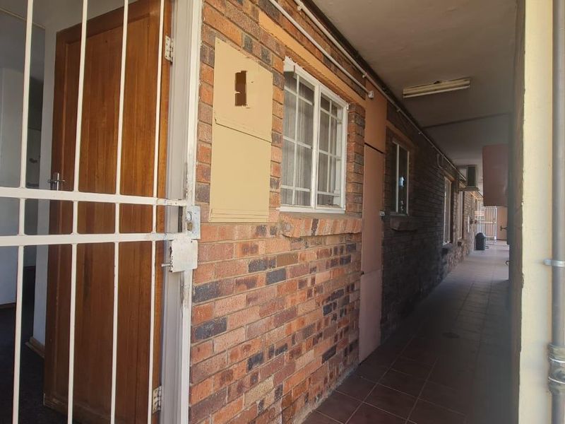 Commercial Property for Sale in Westdene - Photo 3