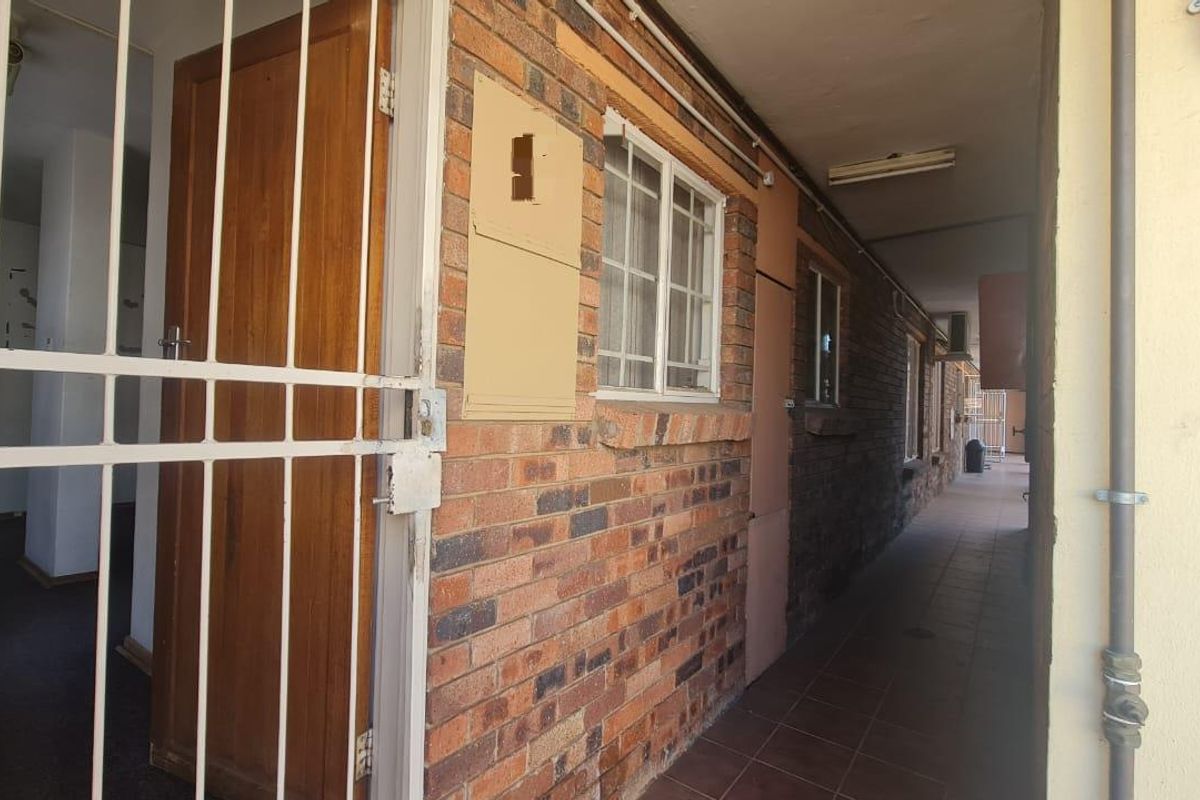 Commercial Property for Sale in Westdene - Photo 3