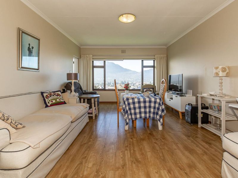 Spacious light and bright apartment with Sea and valley views - Photo 5