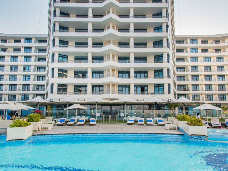 3 BEDROOM/ 3 BATHROOM APARTMENT FOR SALE - Photo 3