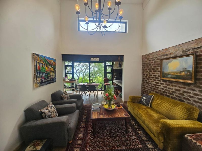 Breathtaking Views – Furnished 3-Bedroom Home in Kampersrus - Photo 4