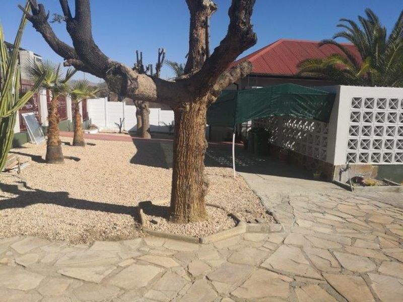 PRIME OFFICE SPACE TO LET- CBD - Photo 5