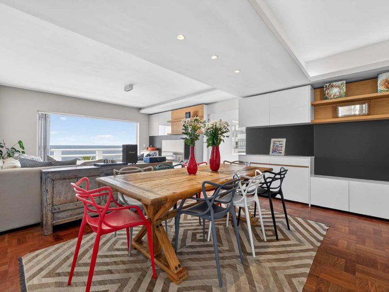ELEVATED SEASIDE LIVING IN ICONIC OSTENDE - Photo 4