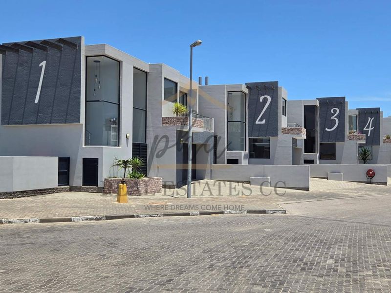 3 Bedroom Townhouse for sale - Swakopmund (Kramersdorf) - Photo 5