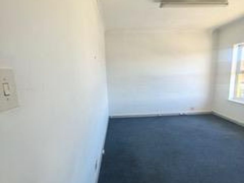 Business offices to let in well known newton park - Photo 5