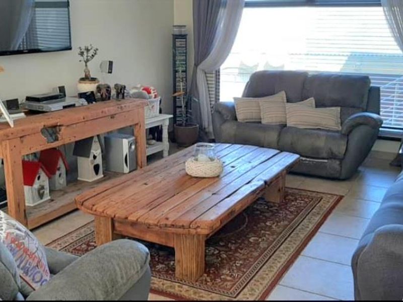 SEA VIEW PROPERTY - Photo 8