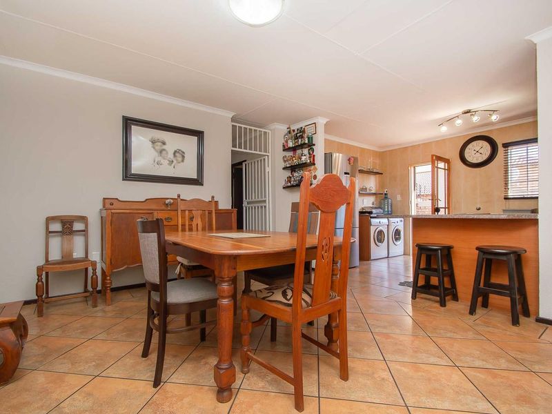 Face-brick Elegance Set In 158m of Home Sweet Home. - Photo 5