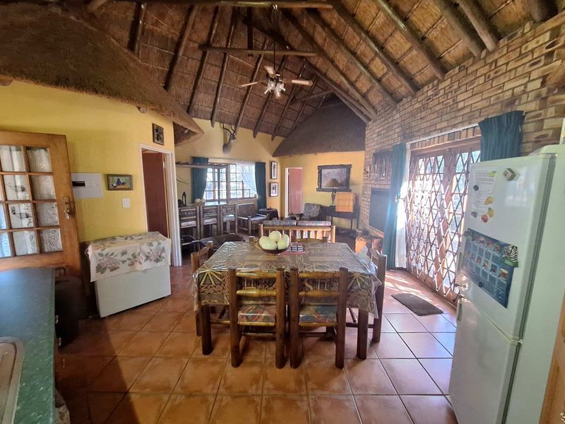 Charming 2-Bedroom House in Prime Location - Fully Furnished - Photo 4